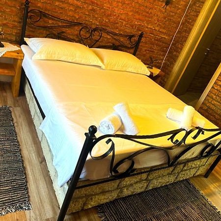Villa Muzhaqi Nivice Экстерьер фото
