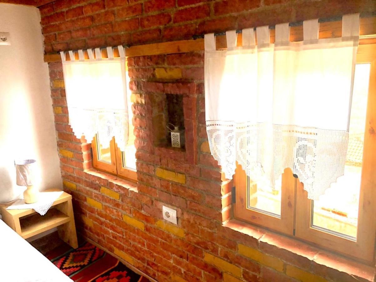 Villa Muzhaqi Nivice Экстерьер фото