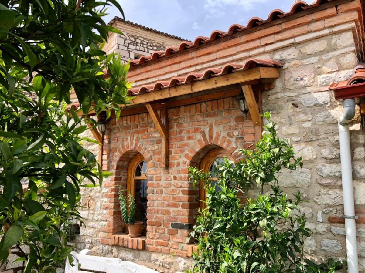 Villa Muzhaqi Nivice Экстерьер фото