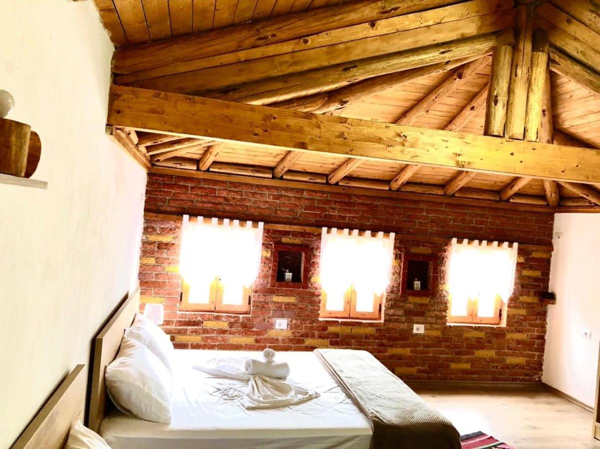 Villa Muzhaqi Nivice Экстерьер фото